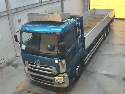 NISSAN UD