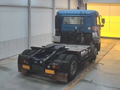 NISSAN UD