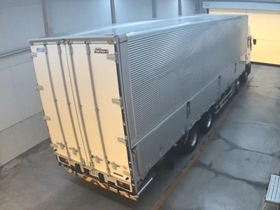 NISSAN UD