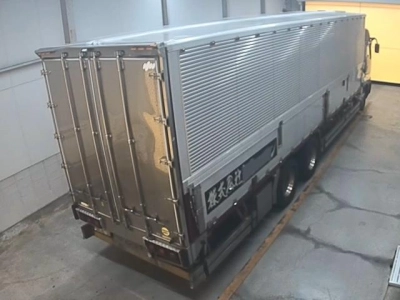 MITSUBISHI FUSO