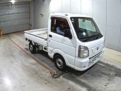 NISSAN NT100 CLIPPER