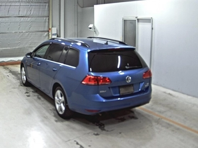 VOLKSWAGEN GOLF VARIANT