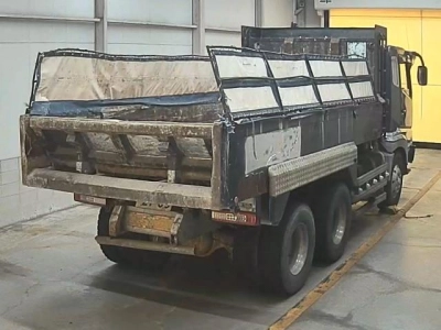 MITSUBISHI FUSO