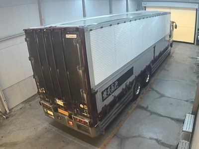 MITSUBISHI FUSO