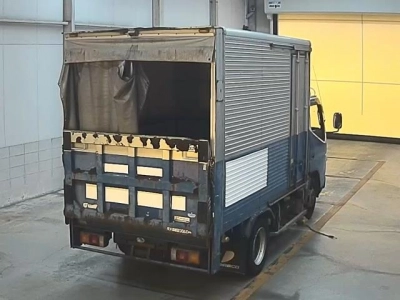 MITSUBISHI CANTER