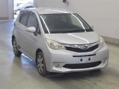 SUBARU TREZIA