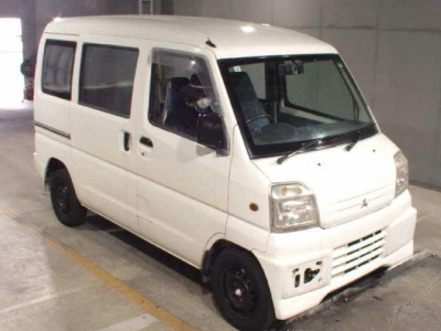 MITSUBISHI MINICAB