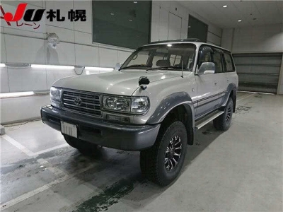 TOYOTA LAND CRUISER 80