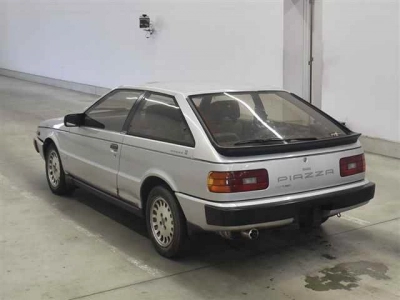 ISUZU PIAZZA