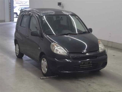 TOYOTA FUN CARGO