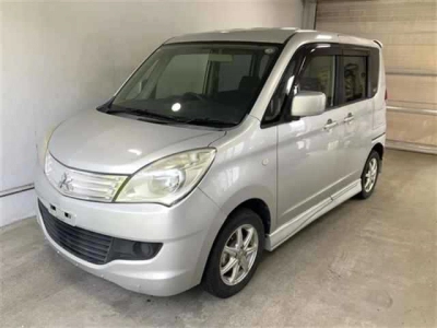MITSUBISHI DELICA D:2