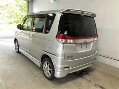MITSUBISHI DELICA D:2