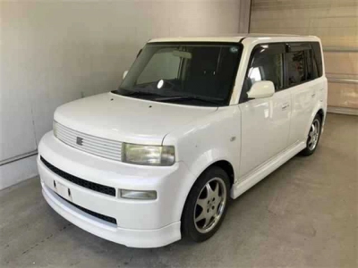 TOYOTA BB