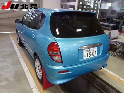 DAIHATSU STORIA