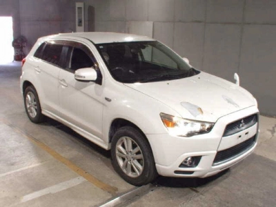 MITSUBISHI RVR