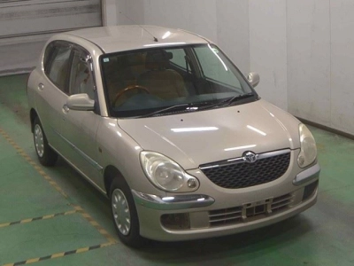 TOYOTA DUET