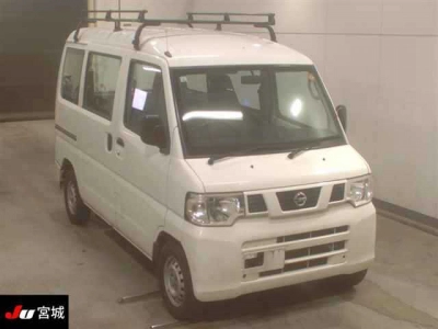 NISSAN NV100 CLIPPER