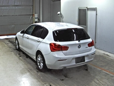BMW 1 SERIES