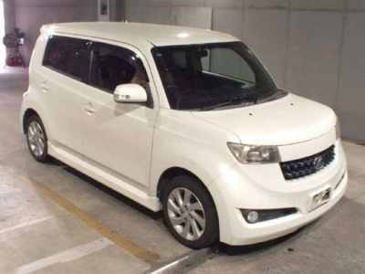 TOYOTA BB