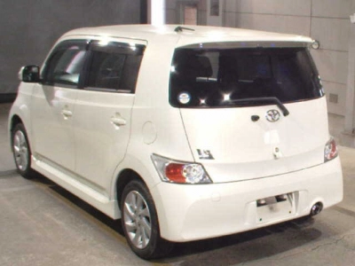 TOYOTA BB