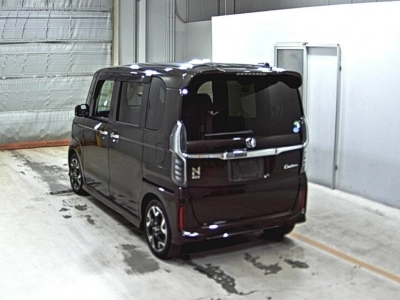 HONDA N BOX CUSTOM