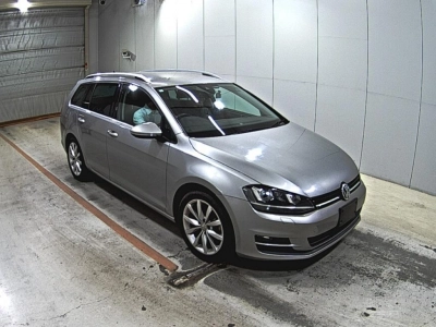VOLKSWAGEN GOLF VARIANT