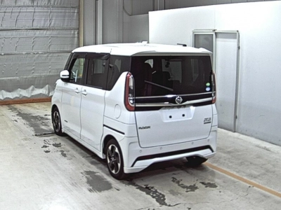 NISSAN ROOX
