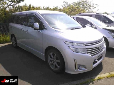 NISSAN ELGRAND