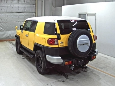 TOYOTA FJ CRUISER