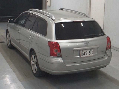 TOYOTA AVENSIS