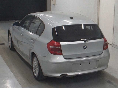BMW 1 SERIES