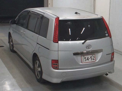 TOYOTA ISIS