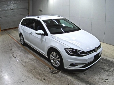 VOLKSWAGEN GOLF VARIANT
