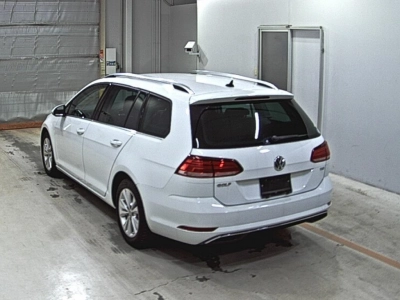 VOLKSWAGEN GOLF VARIANT