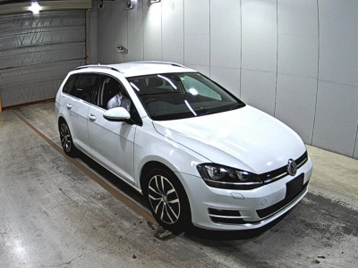 VOLKSWAGEN GOLF VARIANT