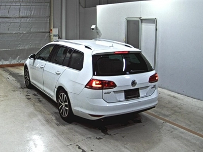 VOLKSWAGEN GOLF VARIANT