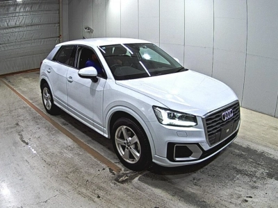 AUDI Q2