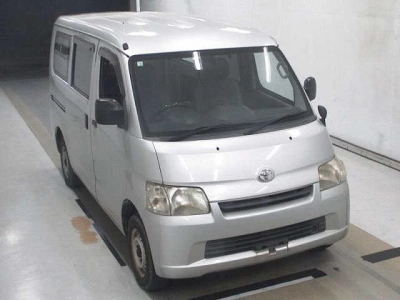 TOYOTA TOWN ACE VAN