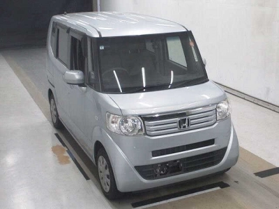 HONDA N BOX +