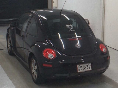 VOLKSWAGEN NEW BEETLE