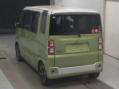 TOYOTA PIXIS MEGA