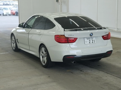 BMW 3 SERIES