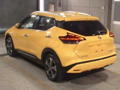 NISSAN KICKS