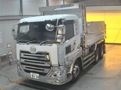 NISSAN UD