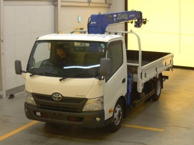 TOYOTA DYNA