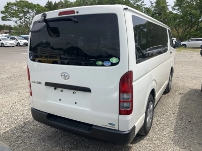 TOYOTA REGIUS ACE