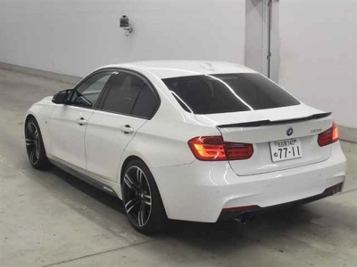 BMW 3 SERIES