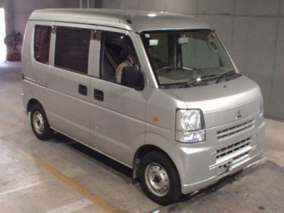 MITSUBISHI MINICAB