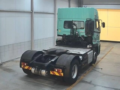 NISSAN UD
