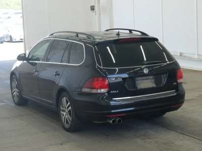 VOLKSWAGEN GOLF VARIANT